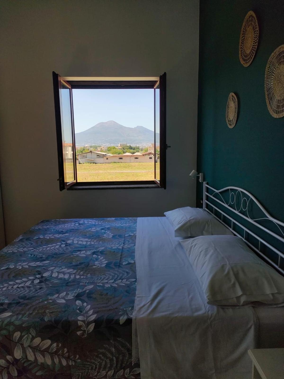 Ferienwohnung Lilla Housing Castellammare di Stabia Exterior foto